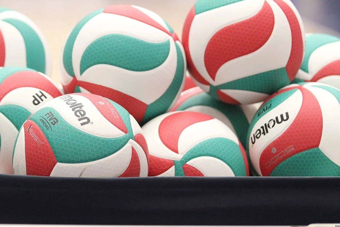 Molten V5M5000 Volleyball Size 5, Soft Touch, Indoor/Outdoor PU Microfiber Ball