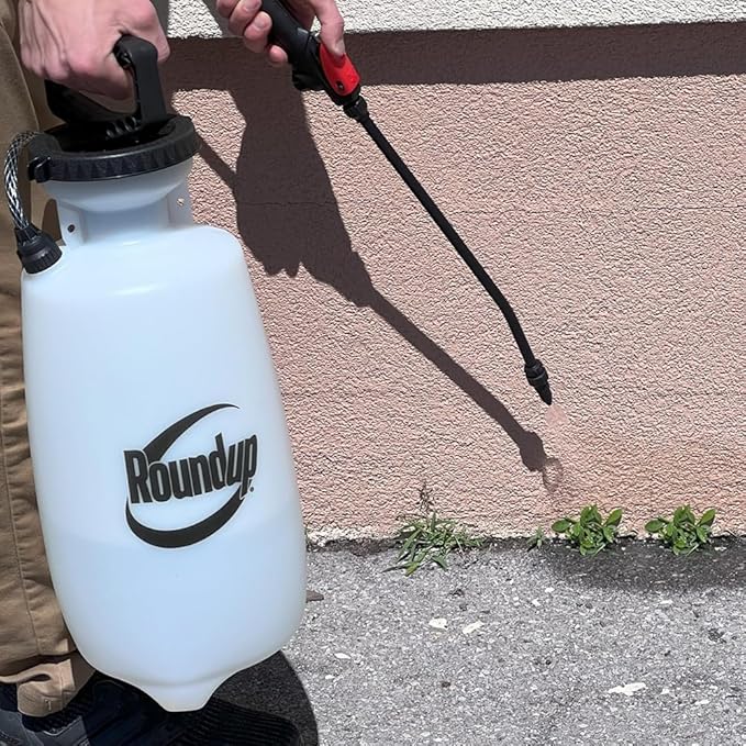 Roundup 190260 2-Gallon Lawn and Garden Sprayer for Controlling Insects and Weeds or Cleaning Decks and Siding