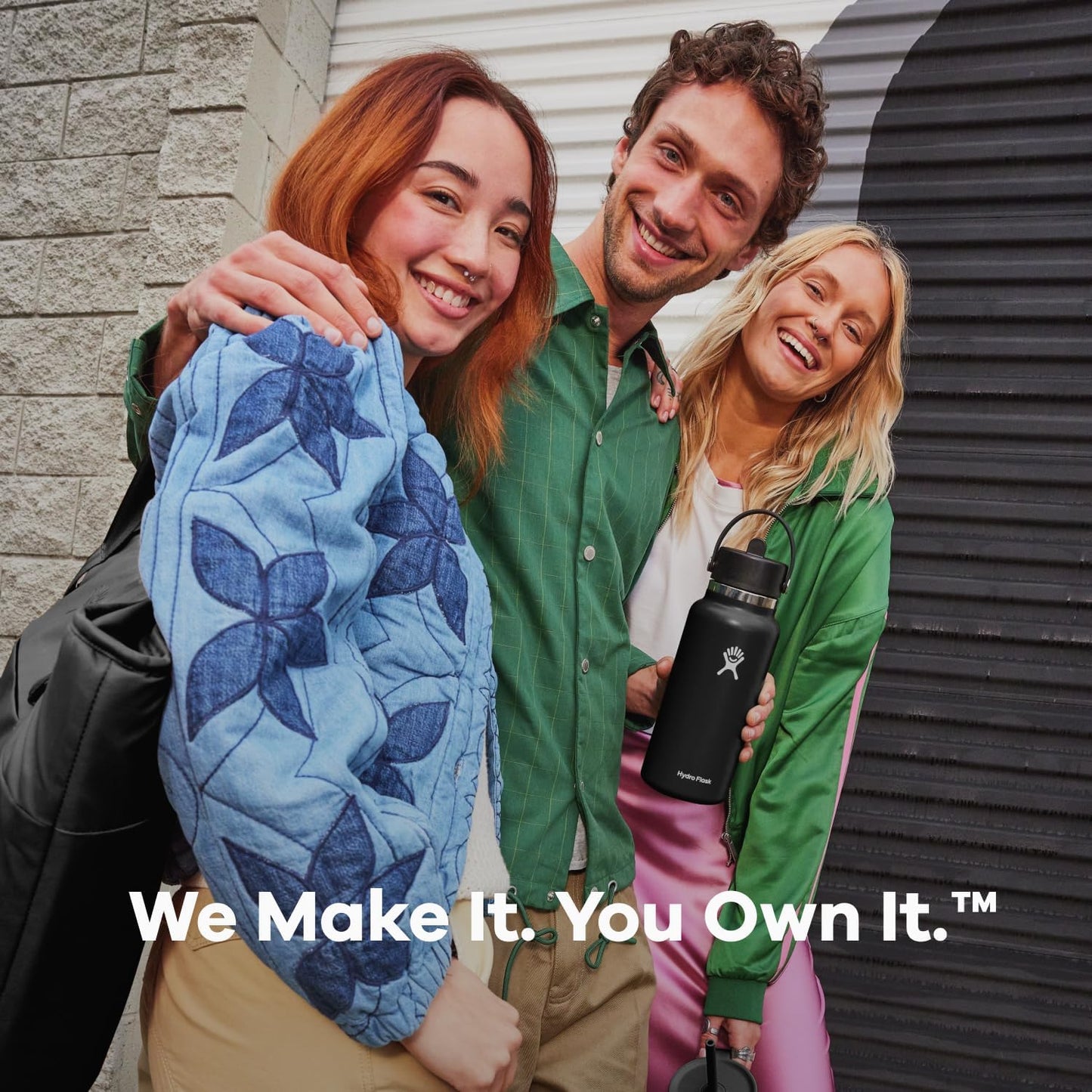 Hydro Flask 32 Oz Wide Flex Straw Cap Bottle - Insulated Stainless Steel - Wide Straw Lid, Non Spill, Leakproof in Black